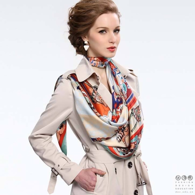 Khăn quàng cổ bằng vải lụa cho bạn một phong cách vô cùng sang trọng