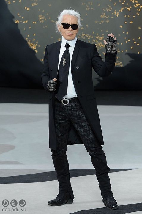 Karl Lagerfeld - Phù Thủy Làng Thời Trang