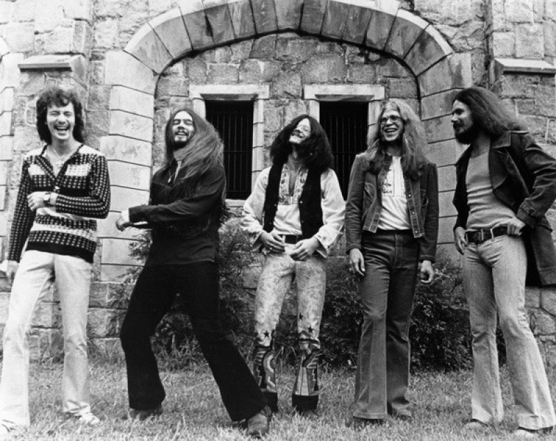 dinh-hinh-phong-cach-thoi-trang-hippie-4
