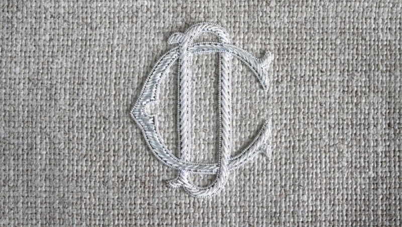wiki-designsvn-monogram-la-gi1