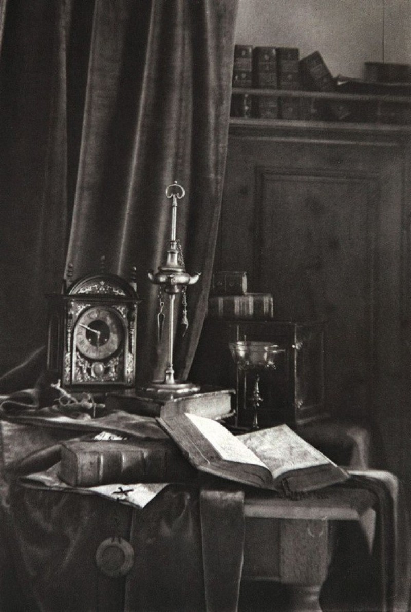 still-life-photography-nhiep-anh-tinh-vat-la-gi