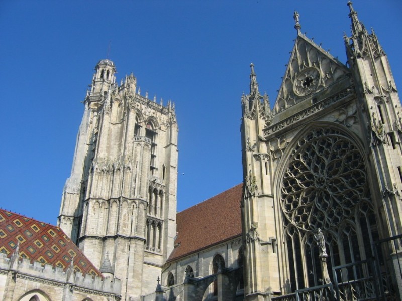 kien-truc-gothic-la-gi