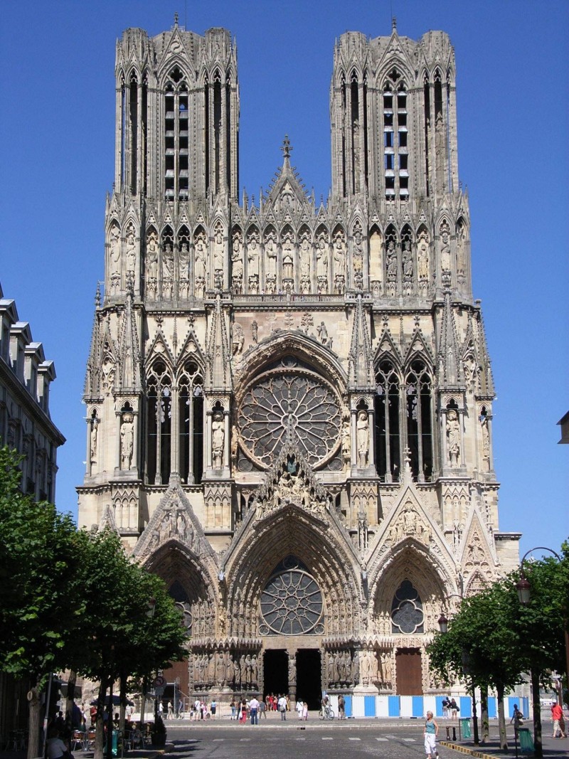 kien-truc-gothic-la-gi