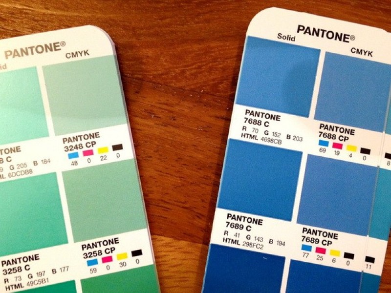 mau-pantone-la-gi_