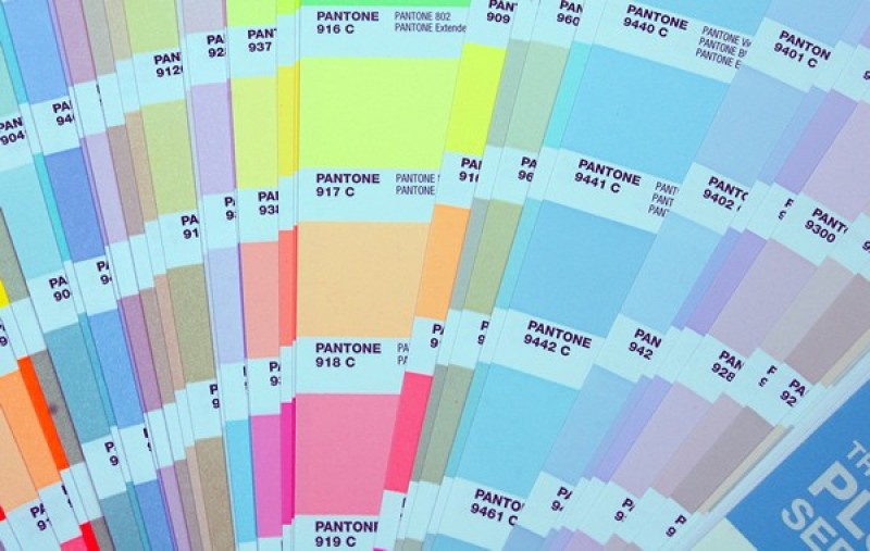 mau-pantone-la-gi_