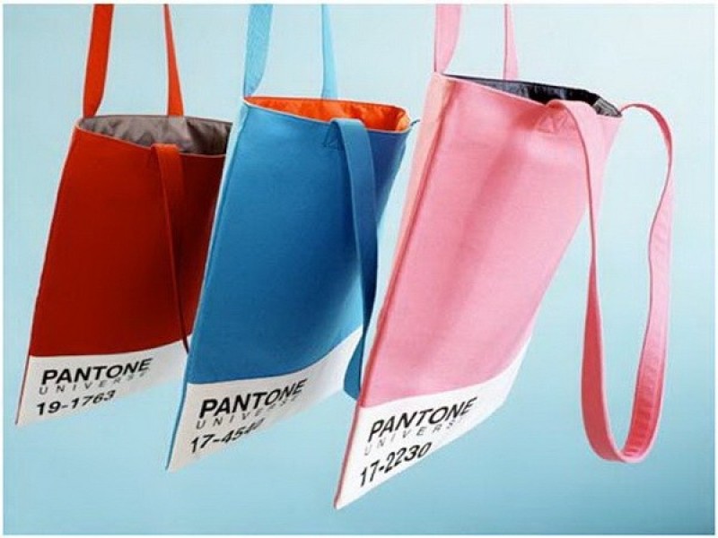 mau-pantone-la-gi_