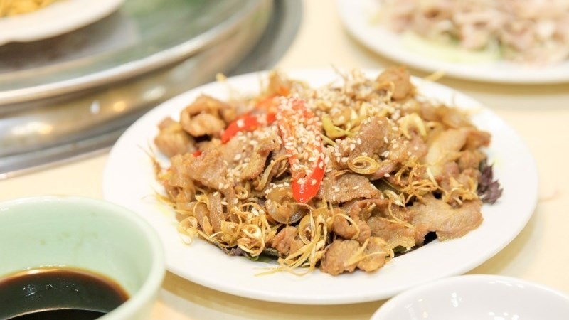 món ăn độc lạ ở sài gòn-Dê xối sả