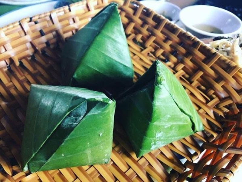 Bánh ít Lá Gai