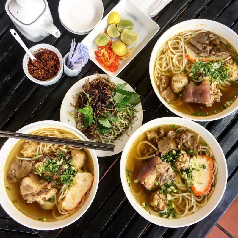 món ăn đà lạt-bún bò huế