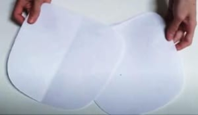Thiết kế mặt ngoài của balo 