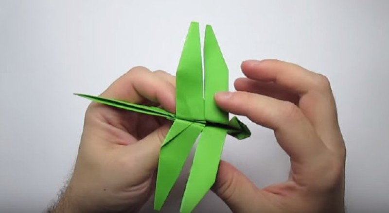 Cách gấp con chuồn chuồn