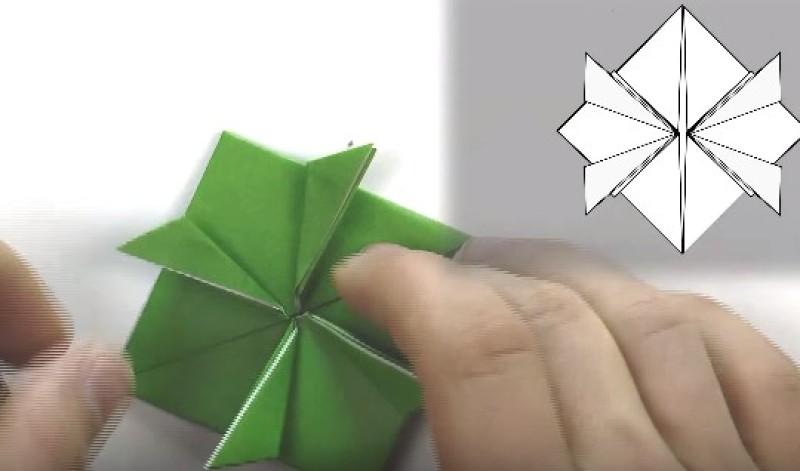 Cách gấp con ếch nhảy xa