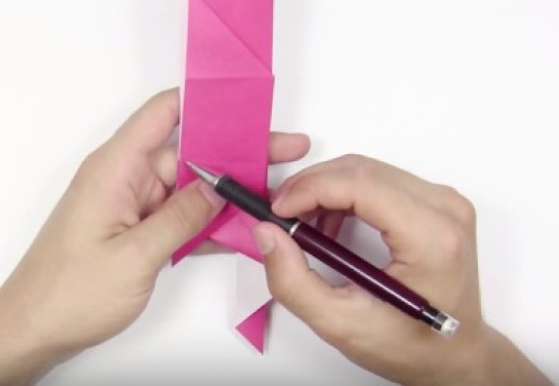 Cách gấp con gà trống
