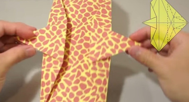 Cách gấp con kiến bằng giấy theo phong cách Origami