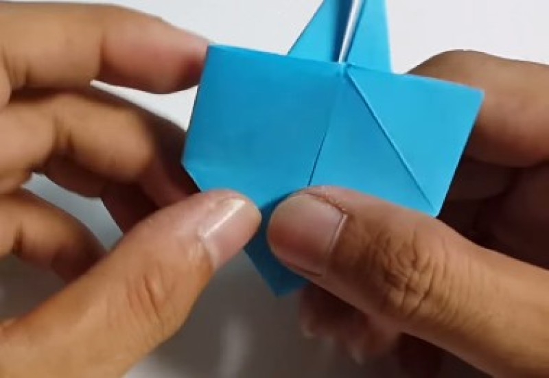 Cách gấp con mực bằng giấy