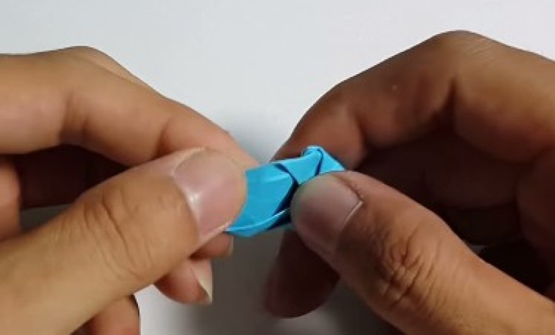 Cách gấp con mực bằng giấy