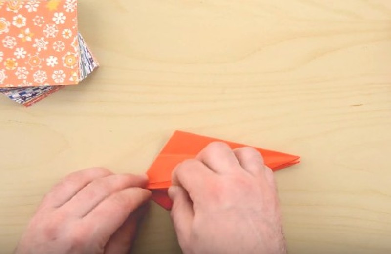 Cách gấp con nhện bằng giấy