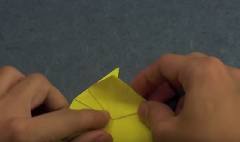 Cách gấp con ong bằng giấy