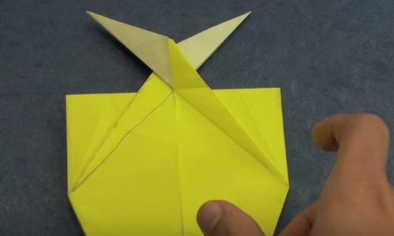 Cách gấp con ong bằng giấy