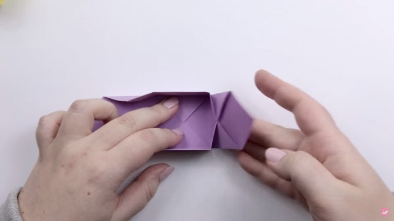 cách gấp hộp giấy-Bước 3
