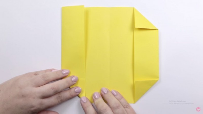 cách gấp hộp giấy-Bước 1