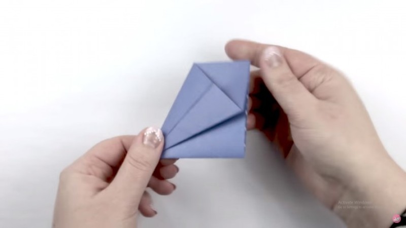 cách gấp hộp quà-Bước 4