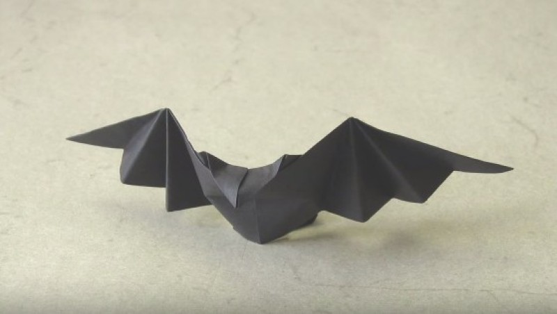 Cách xếp con dơi giấy theo phong cách origami