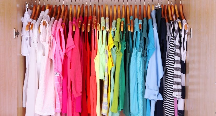 15 Cách Bảo Quản Quần Áo Không Mặc Trong Tủ Luôn Mới