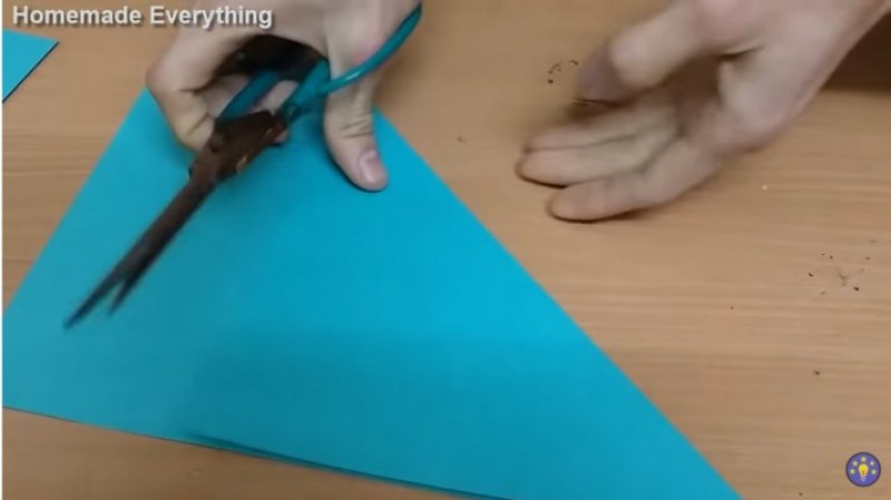cách gấp trực thăng-Bước 1