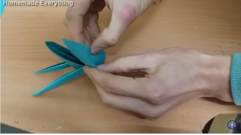 cách gấp trực thăng-Bước 5