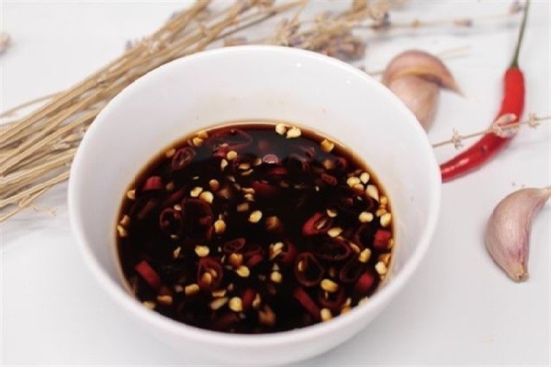 Chỉ với vài thao tác đơn giản bạn đã có ngay nước chấm thật ngon dùng với vịt quay