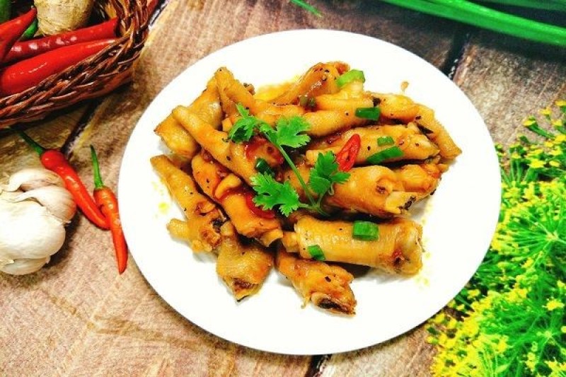 Chân gà xào chua ngọt thơm ngon