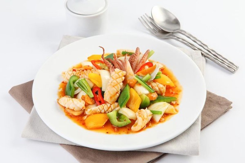 làm mực xào chua ngọt
