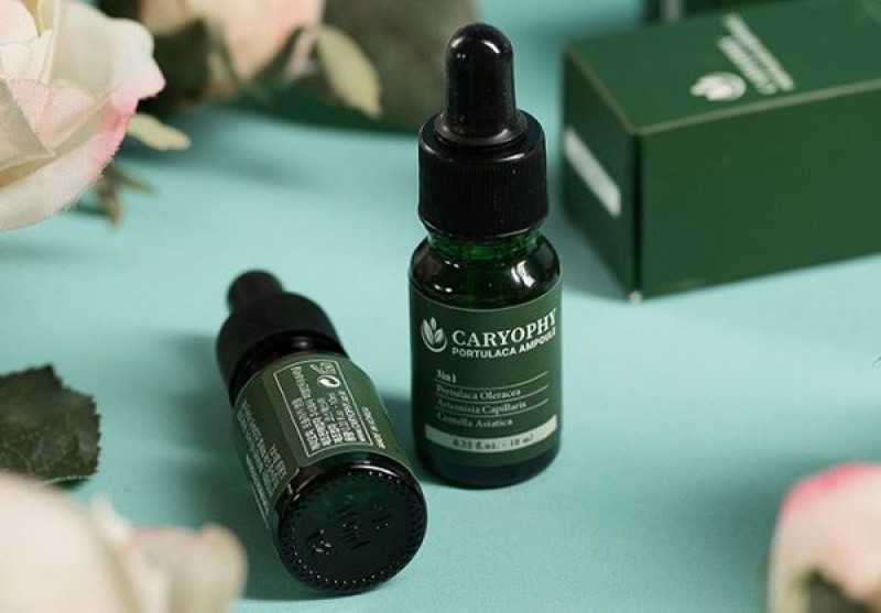 Serum trị mụn của thương hiệu Caryophy.