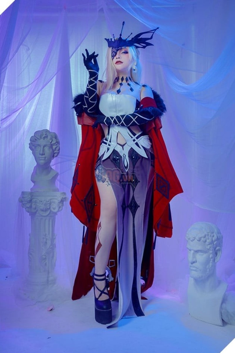 Genshin Impact: Bộ cosplay Signora không thua gì bản gốc