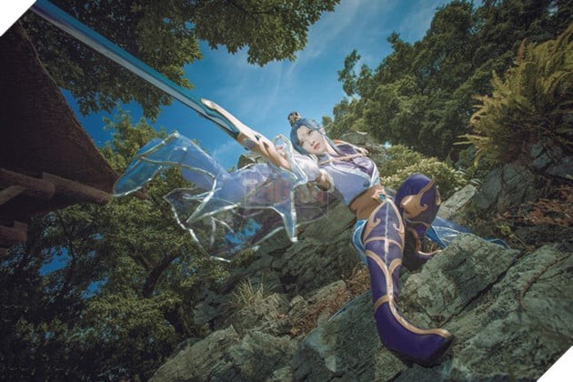 LMHT: Ngắm Nhìn Bộ Cosplay Fiora Phi Kiếm Siêu Đẹp Đến Không Thể Rời Mắt Được