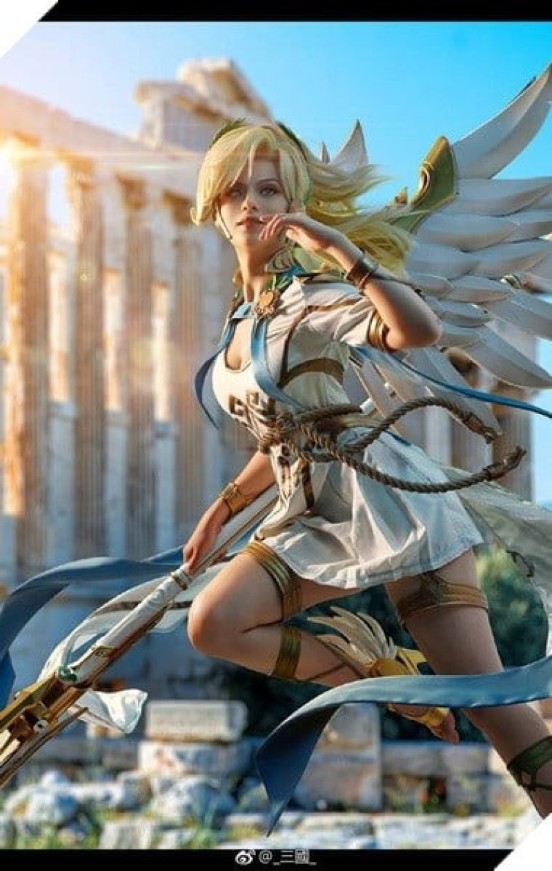 Overwatch: Ngắm nhìn bộ cosplay Mercy thần thánh không tì vết từ fan hâm mộ 6