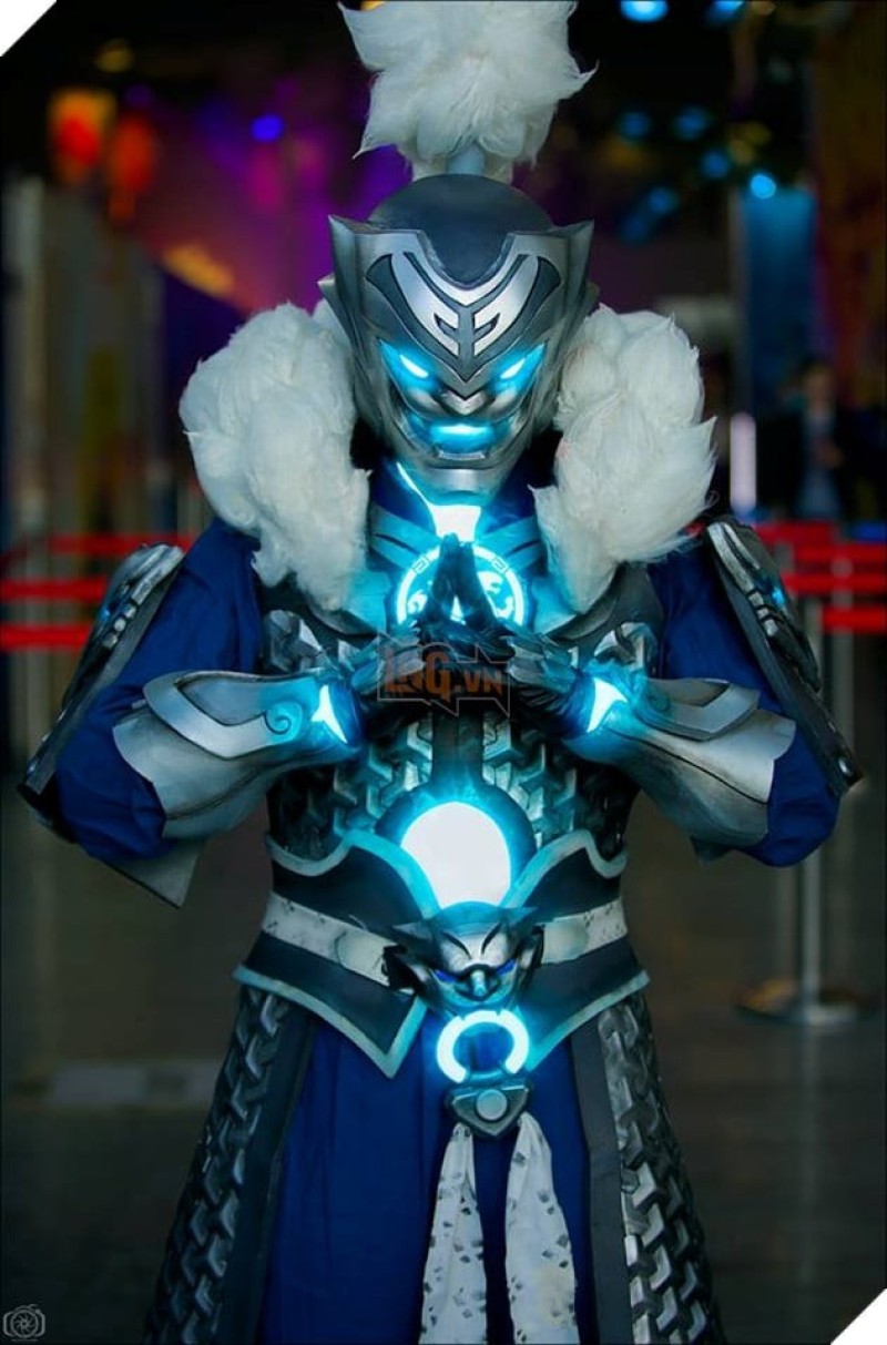 Overwatch: Ngắm nhìn cosplay Genji Baihu tỉ lệ 1:1 cứ như từ game ra 5
