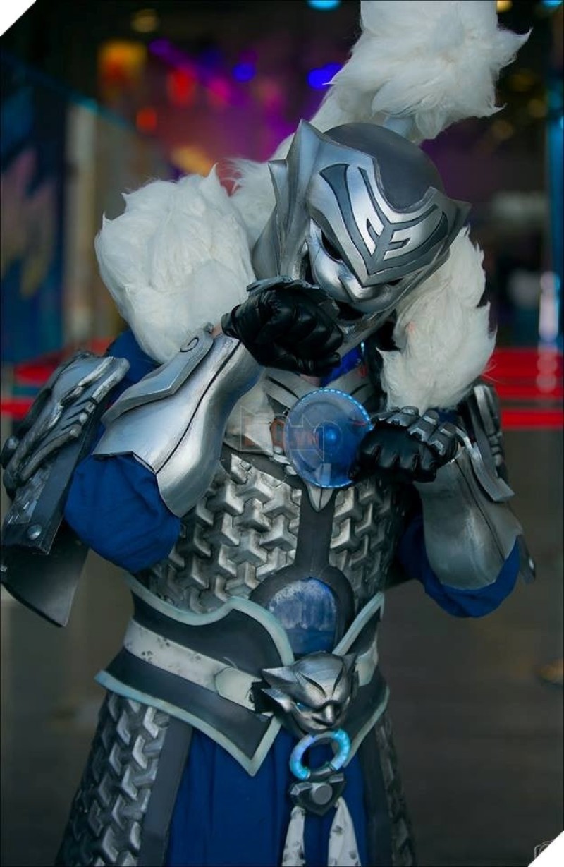 Overwatch: Ngắm nhìn cosplay Genji Baihu tỉ lệ 1:1 cứ như từ game ra 10