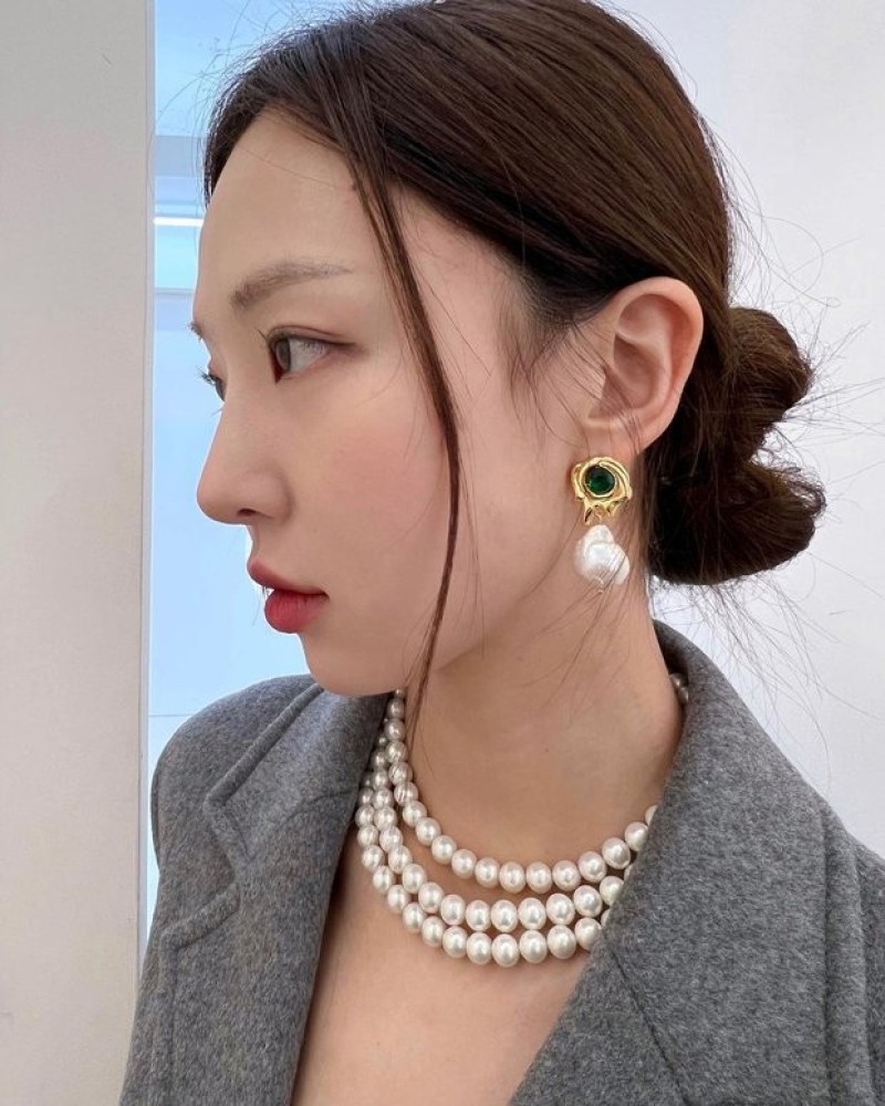 5 món phụ kiện diện đẹp với áo dài, giúp các nàng tỏa sáng dịp Tết - Ảnh 2.