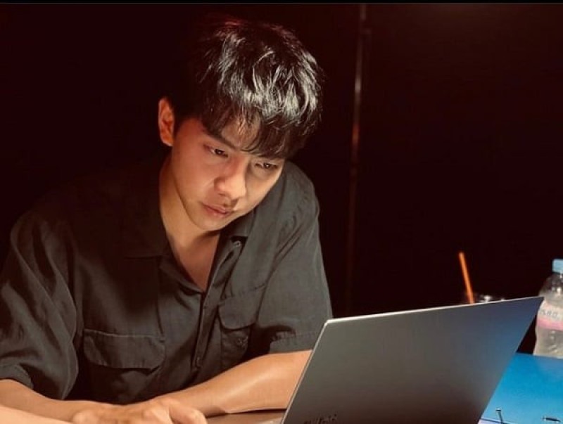 Ảnh: @leeseungri.official
