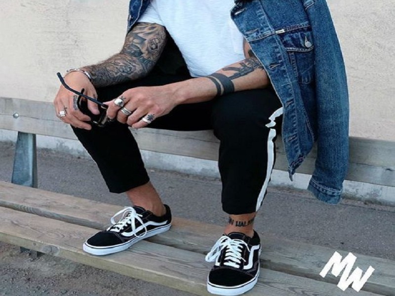 Áo khoác Layer mix giày Vans