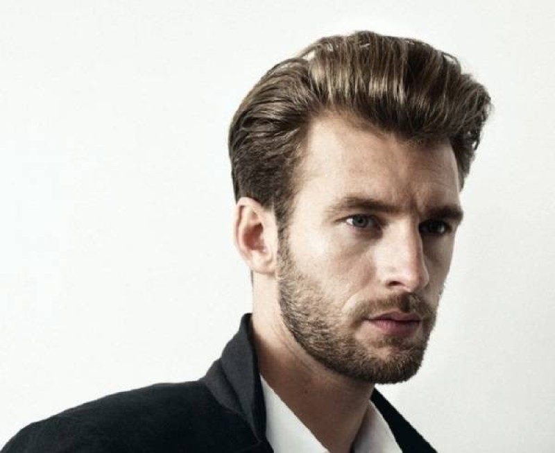 Pompadour cổ điển