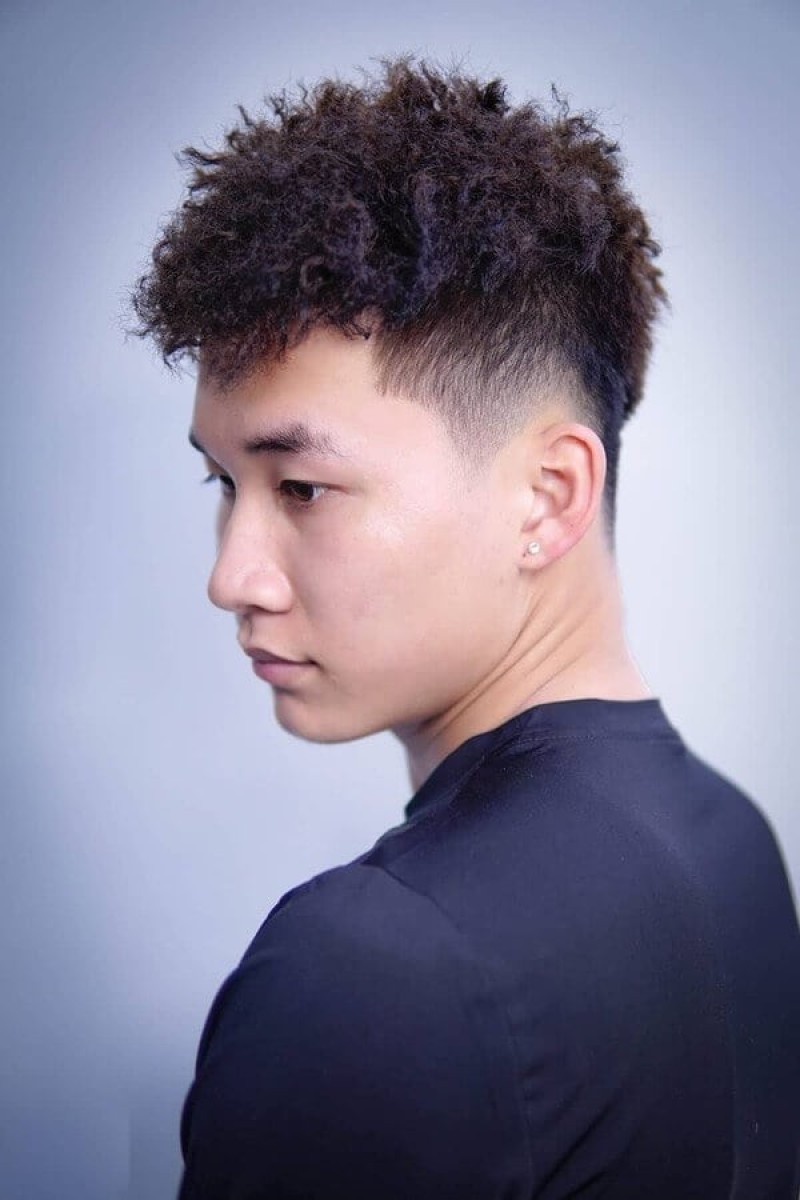 Kiểu uốn tóc Premlock Mohican
