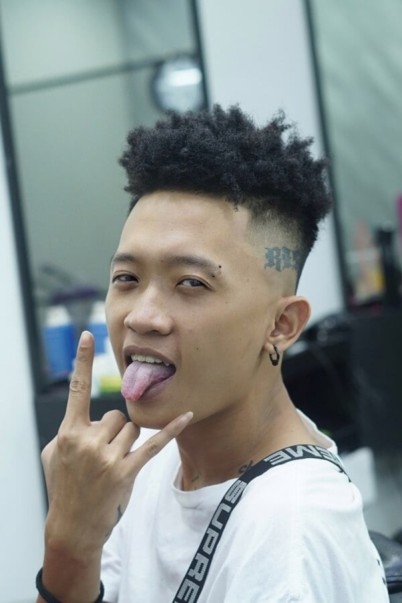 Kiểu uốn tóc Premlock afro 