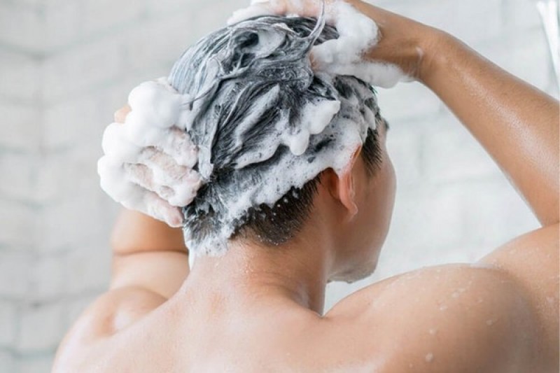 Lựa chọn dầu gội nam để mái tóc của bạn được chăm sóc tốt hơn