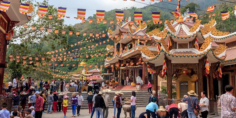 Núi Bà Đen là điểm đến cầu nguyện nổi tiếng linh thiêng của miền Nam. (Ảnh: Internet)