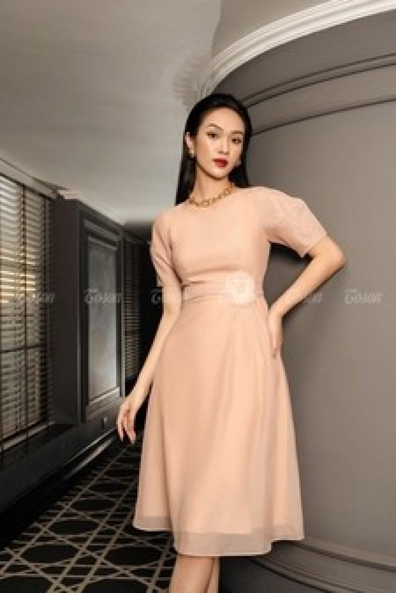 Đầm thiết kế dáng xòe
