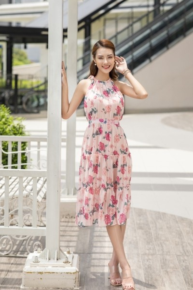 Đầm voan hoa - nhẹ nhàng cho những chuyến đi chơi