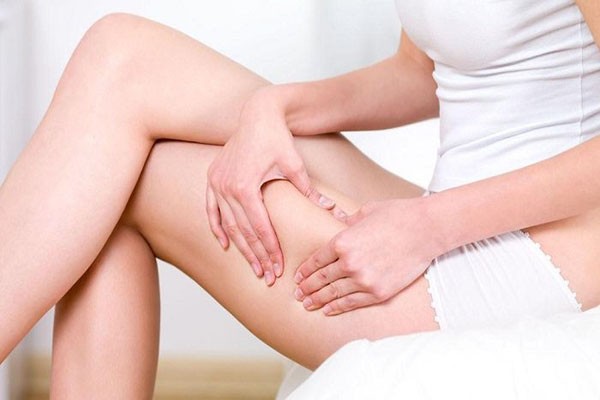 7 Động Tác Giảm Mỡ Chân Khi Nằm Chỉ 10 Phút Mỗi Ngày